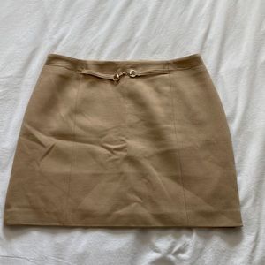 Horsebit buckle skirt